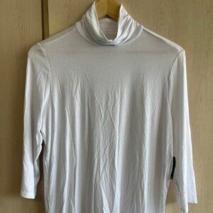 New Torrid Super Soft Knits White Turtleneck‎ Tee 3/4 Sleeve Sz 00 NWT